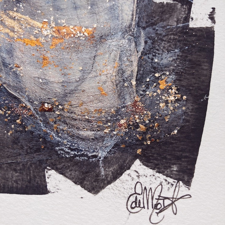 Chrysalide, Chrysalis, mixed media art, painting, gold, golden leaves, butterfly, papillon, black and white, Sacred art, wiccan art, witch art, totem, Edemota, Edwidge De Mota